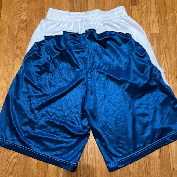 Jordan Shorts - Picture 3 of 4